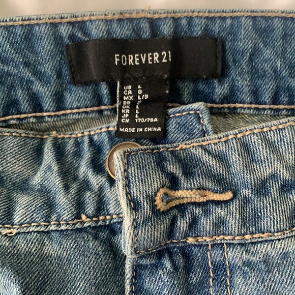 Distressed denim low rise jeans with patch detail - Picture 5 of 5